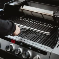 Enders Gasgrill Uniq Pro 3 IK Kitchen Cruster 120 Cm X 147 Cm Schwarz-Edelstahl -Grill und Flamme uster SliderGrillrost S 09